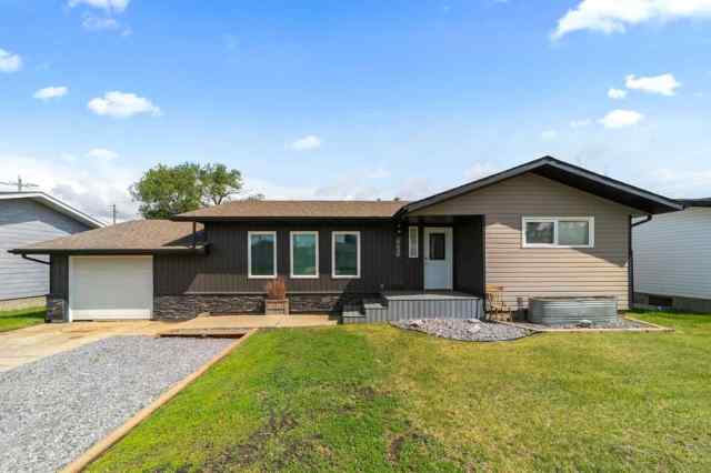 Killam real estate 5620 50 Avenue  in Killam Killam