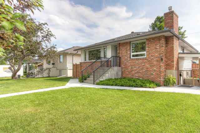 Renfrew real estate 1127 Rupert Road NE in Renfrew Calgary