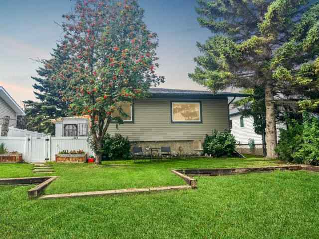NONE real estate 1328 24 Street  in NONE Didsbury