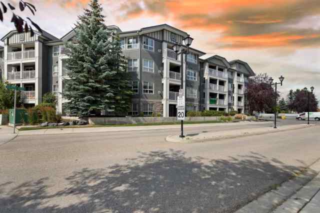 Lincoln Park real estate 202, 35 Richard Court SW in Lincoln Park Calgary