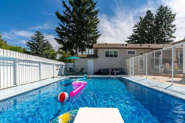 Acadia real estate 235 Allan Crescent SE in Acadia Calgary