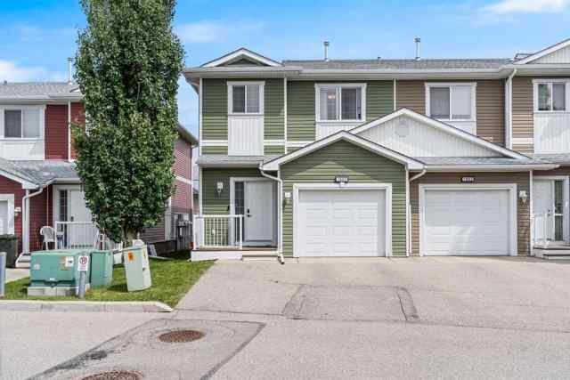 Yankee Valley Crossing real estate 1301, 800 Yankee Valley Boulevard SE in Yankee Valley Crossing Airdrie