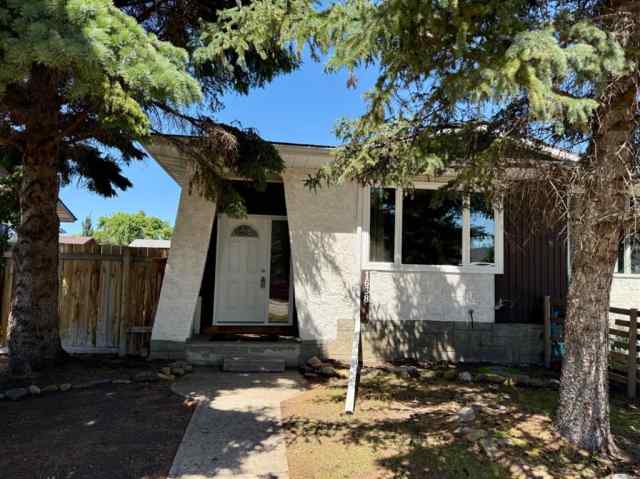 Wainwright real estate 1638 5A Avenue  in Wainwright Wainwright