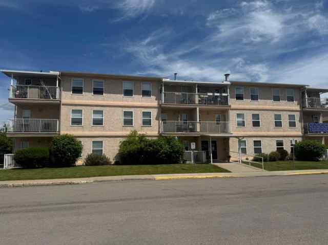 NONE real estate 208, 5026 49 Street  in NONE Olds