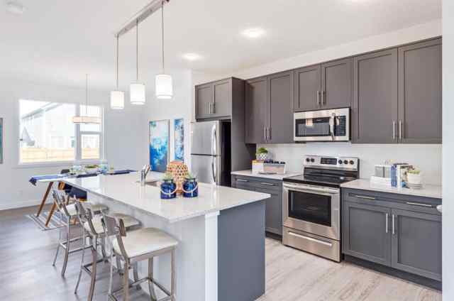Pine Creek real estate 72 Creekside Rise SW in Pine Creek Calgary