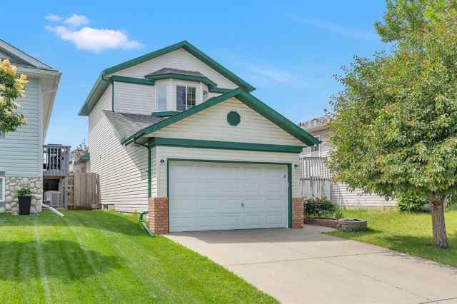 Harvest Hills real estate 15 Harvest Rose Circle NE in Harvest Hills Calgary