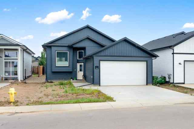 College Park real estate 5512 14 Street  in College Park Lloydminster