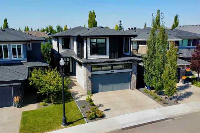 Discovery Ridge real estate 424 Discovery Place SW in Discovery Ridge Calgary