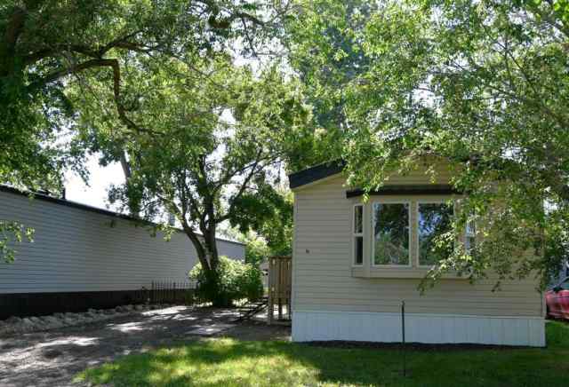 Greenbrook real estate 16 Greenbrook Mobile Village E in Greenbrook Brooks