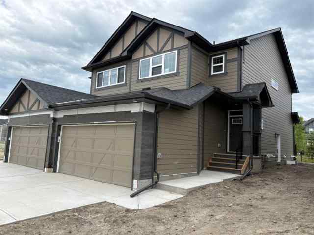 Legacy real estate 264 Legacy Glen Parade SE in Legacy Calgary