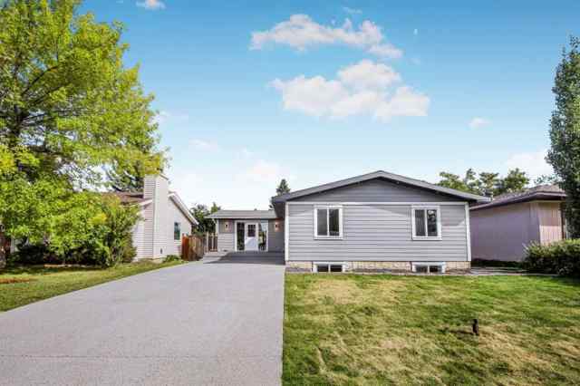 Cedarbrae real estate 10604 Oakmoor Way SW in Cedarbrae Calgary