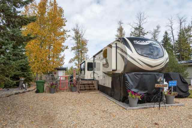Raymond Shores real estate 119B, 10032 Township Road 422   in Raymond Shores Rural Ponoka County