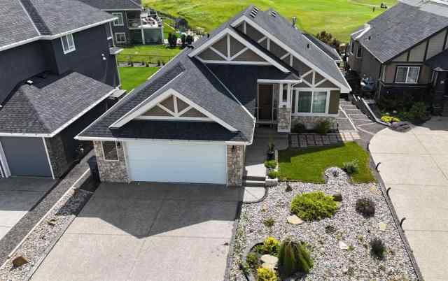 Lakes of Muirfield real estate 11 Muirfield Close  in Lakes of Muirfield Lyalta