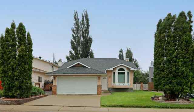 Parkland real estate 28 Parkland Place E in Parkland Brooks