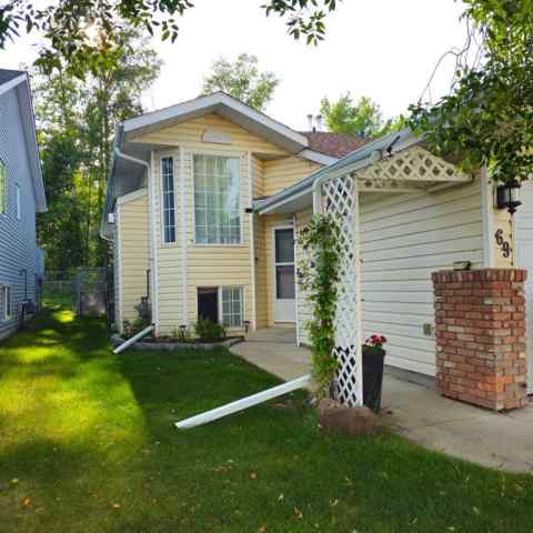 Willow Springs real estate 69 Willow Springs Crescent  in Willow Springs Sylvan Lake