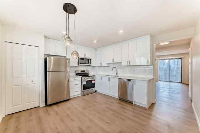 Falconridge real estate 32, 1515 Falconridge Drive NE in Falconridge Calgary