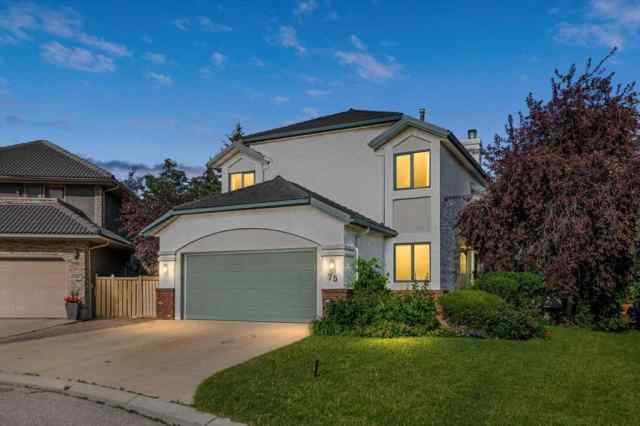 Hawkwood real estate 75 Hawkside Close NW in Hawkwood Calgary