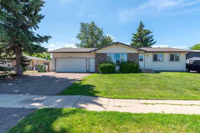 West Lloydminster real estate 3914 52 Avenue  in West Lloydminster Lloydminster