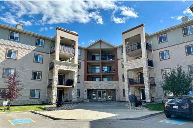 Downtown real estate 2214, 505 Railway Street W in Downtown Cochrane