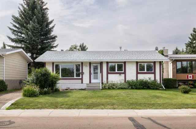 Fairway Heights real estate 17 Northstar Drive  in Fairway Heights Lacombe