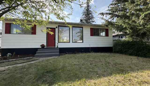 NONE real estate 10407 103 Avenue  in NONE Hythe