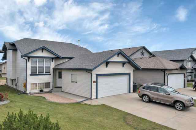Meadowlark Estates real estate 6407 60 StreetClose  in Meadowlark Estates Ponoka