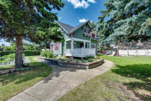 Downtown Lacombe real estate 5406 C + E Trail  in Downtown Lacombe Lacombe