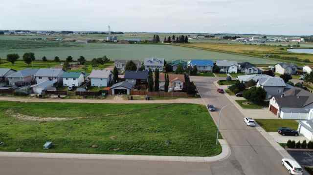 Uplands real estate 95 Upland Manor W in Uplands Brooks