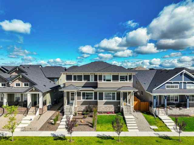 Coopers Crossing real estate 452 Reynolds Avenue SW in Coopers Crossing Airdrie