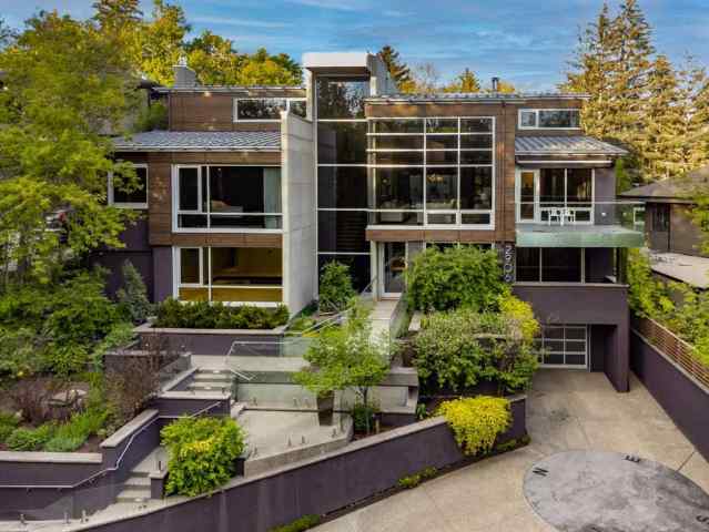 Upper Mount Royal real estate 2906 Marquette Street SW in Upper Mount Royal Calgary