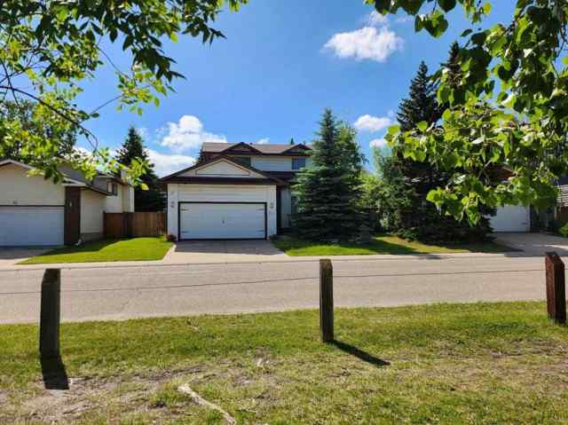 Woodbine real estate 59 Woodmont Way SW in Woodbine Calgary