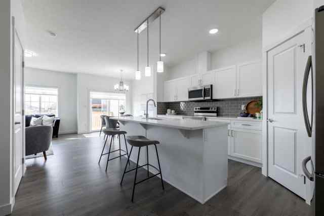 Heritage Hills real estate 55 Heritage Manor  in Heritage Hills Cochrane
