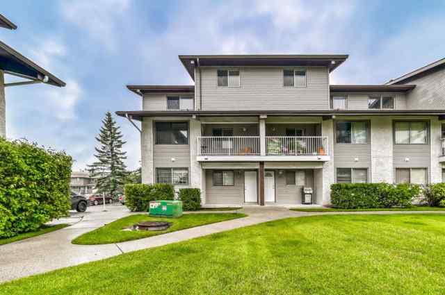Braeside real estate 728, 200 Brookpark Drive SW in Braeside Calgary