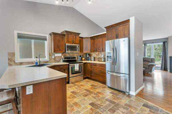 Cottonwood Estates real estate 13 Coleman Crescent   in Cottonwood Estates Blackfalds