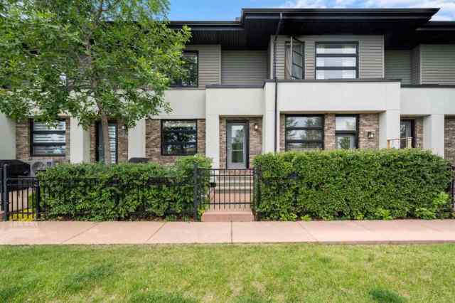 Aspen Woods real estate 222 Aspen Hills Villas SW in Aspen Woods Calgary