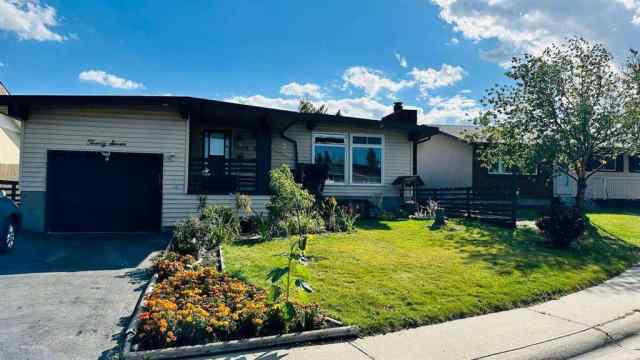 Penbrooke Meadows real estate 27 Penworth Place SE in Penbrooke Meadows Calgary