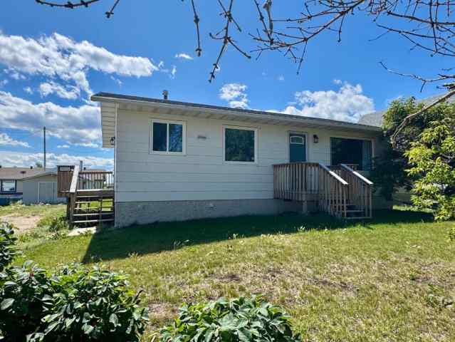 NONE real estate 9913 98 Avenue  in NONE La Glace