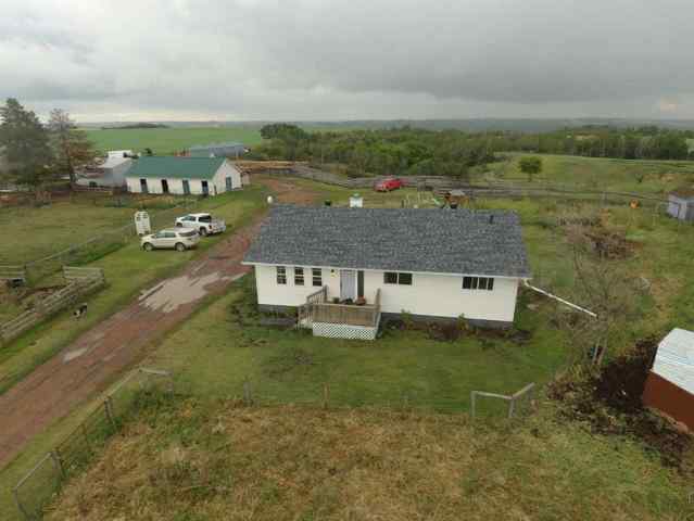 NONE real estate 14123 Township Road 404   in NONE Rural Flagstaff County