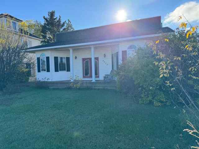 Hardisty real estate 4923 49 Street  in Hardisty Hardisty