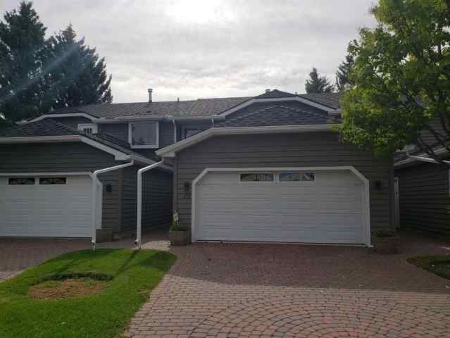 Woodlands real estate 22 Wood Crescent SW in Woodlands Calgary