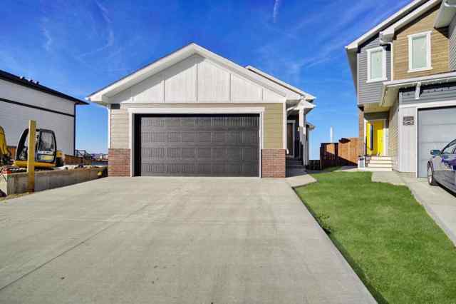 Garry Station real estate 375 Skeena Crescent W in Garry Station Lethbridge
