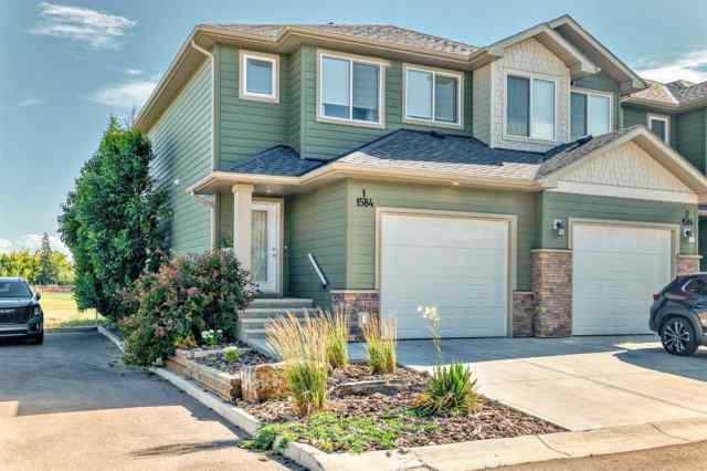 Staffordville real estate 1, 1584 Stafford Drive N in Staffordville Lethbridge