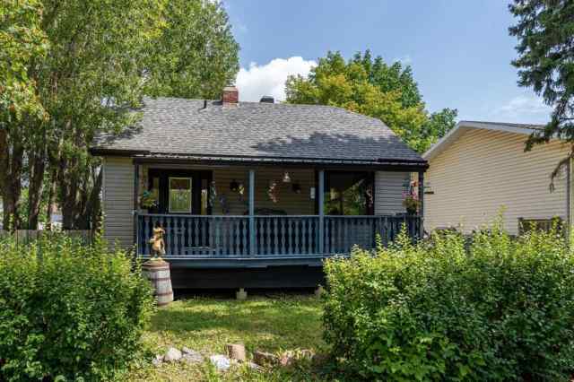Fairview real estate 5013 45 Street  in Fairview Camrose