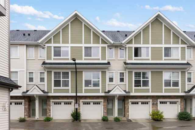 New Brighton real estate 172 New Brighton Point SE in New Brighton Calgary
