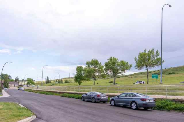 Beddington Heights real estate 53 Beaconsfield Crescent NW in Beddington Heights Calgary
