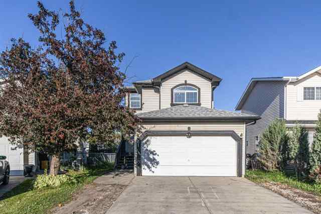 Applewood Park real estate 61 Applemont Place SE in Applewood Park Calgary