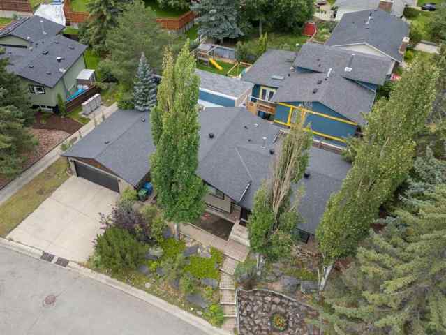 Braeside real estate 151 Brookgreen Drive SW in Braeside Calgary