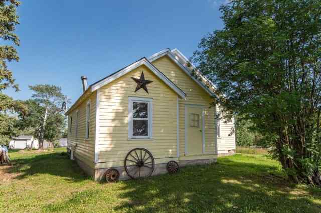 NONE real estate 39511 Range Road 40 Range  in NONE Rural Lacombe County