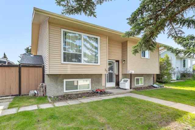 West Valley real estate 31 West Edge Road  in West Valley Cochrane