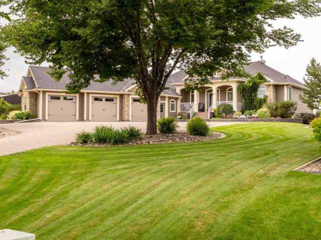 Southridge real estate 53 Sandstone Road S in Southridge Lethbridge